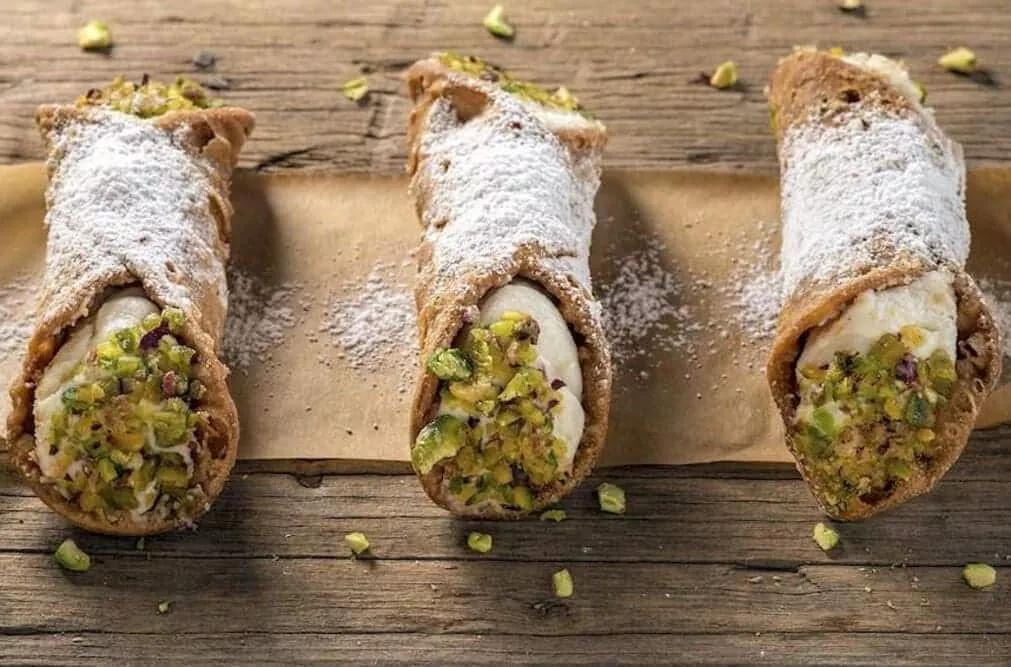 Canoli siciliani